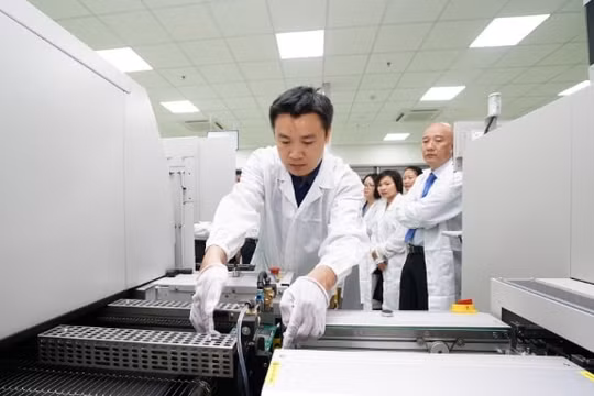 Xây dựng danh mục chip chuyên dụng nhà nước đặt hàng, trình Thủ tướng trong quý II/2026