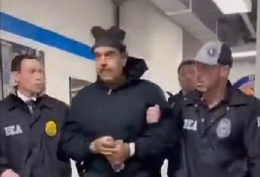 Dấu hỏi pháp lý về việc Mỹ bắt Tổng thống Venezuela Maduro