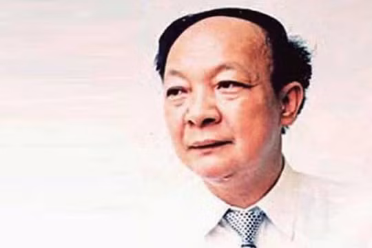 Nhà thơ Nguyễn Đức Mậu, tác giả bài thơ 'Màu hoa đỏ' đột ngột qua đời