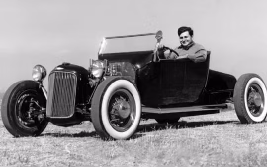 Huyền thoại Hot Rod Ed Iskenderian qua đời ở tuổi 104