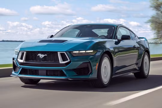 Ford ra mắt mẫu xe thể thao hiệu suất cao vào ngày 15 tháng 1