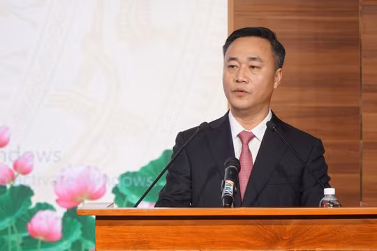 Thủ tướng phê chuẩn ông Nguyễn Việt Hùng giữ chức Chủ tịch UBND tỉnh Khánh Hòa