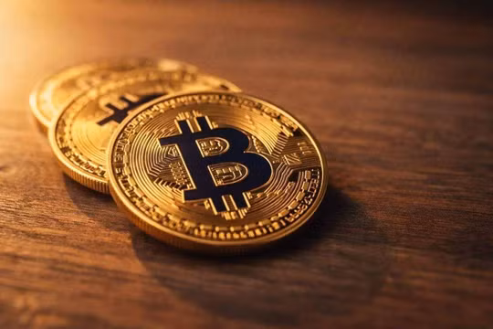 Bitcoin phục hồi, giá dầu tăng vọt sau cảnh báo của Tổng thống Donald Trump về Iran