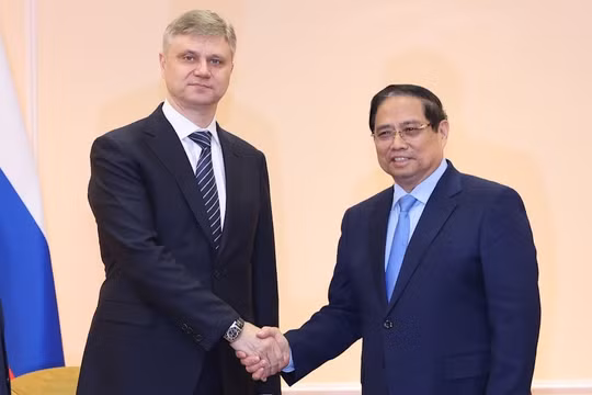 Lập ngay tổ công tác thúc đẩy vận tải đường sắt Việt – Nga, hỗ trợ dự án đô thị Hà Nội, TPHCM