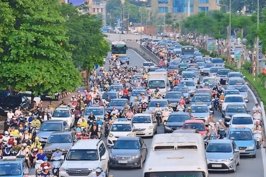 Giao thông Hà Nội sáng 25/2: Vành đai 3 và Cầu Trắng ùn dài