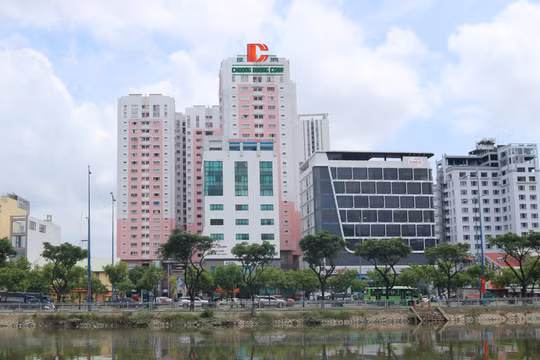 Chương Dương (CDC) lợi nhuận giảm còn hơn 23 tỷ đồng, chào bán gần 53 triệu cổ phiếu giá 10.000 đồng để xử lý hơn 500 tỷ đồng nợ vay
