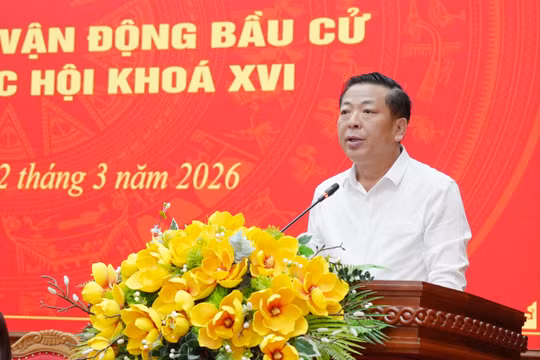 Bộ trưởng Bộ Xây dựng Trần Hồng Minh và các ứng viên đại biểu Quốc hội tiếp xúc cử tri tại Cao Bằng