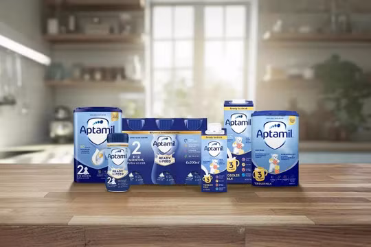 Sữa ngoại Aptamil cả triệu bạc vẫn nhiễm độc tố, Bộ Y tế yêu cầu dừng sử dụng nếu có
