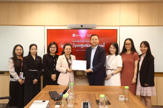 Wells Fargo trao tặng Giải thưởng “Ngân hàng được công nhận đặc biệt về thanh toán quốc tế 2024-2025” cho SeABank