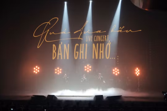 Đêm nhạc 'Bản ghi nhớ' - hành trình trở về thanh xuân của Quả Dưa Hấu