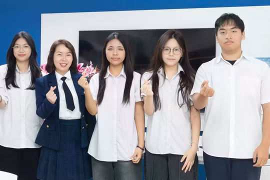 Kỳ tích chưa từng có khi 4 học sinh cùng 1 trường đạt điểm SAT 1600 tuyệt đối