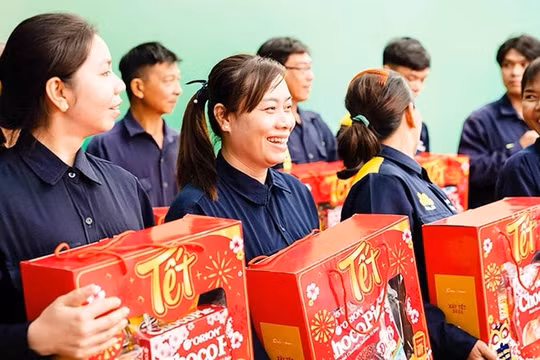 Theo dõi, đôn đốc doanh nghiệp chi trả đầy đủ lương, thưởng Tết cho công nhân, người lao động