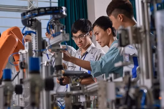 Cắt giảm hàng loạt thủ tục, 'gỡ vướng' cho doanh nghiệp khoa học và công nghệ
