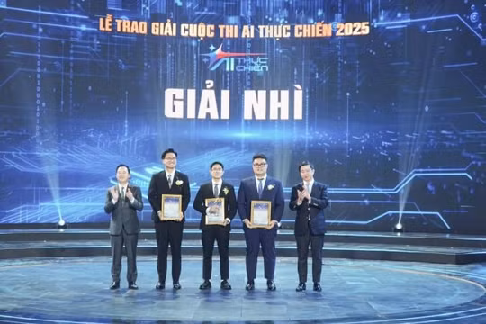 CMC ATI &amp; C-OpenAI giành Giải Nhì “AI Thực chiến” 2025: Khi AI Make in Vietnam đi vào bài toán giáo dục thực tiễn