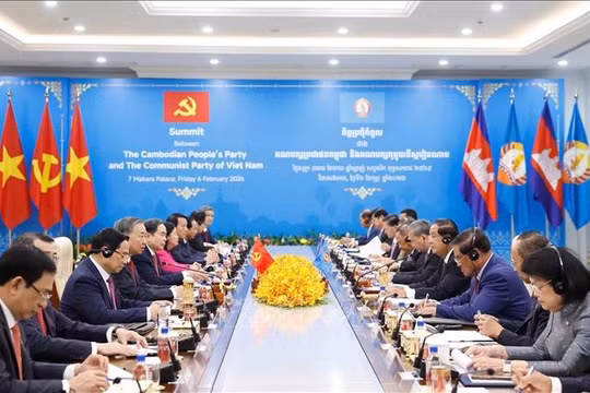 Tổng Bí thư Tô Lâm hội kiến Samdech Techo Hun Sen