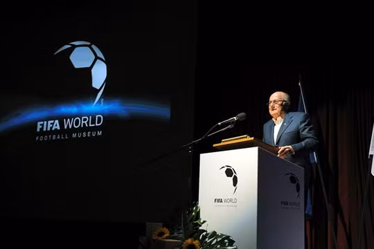 Cựu Chủ tịch FIFA Blatter ủng hộ việc tẩy chay các trận World Cup 2026 ở Mỹ