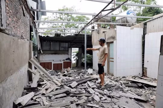 Phú Thọ: Sụt lún, sạt lở đê tả sông Thao gây thiệt hại hơn 2 tỷ đồng