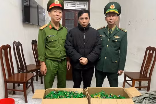 Bộ đội Biên phòng Hưng Yên liên tiếp bắt giữ nhiều vụ tàng trữ ma túy, buôn bán pháo nổ dịp trước Tết