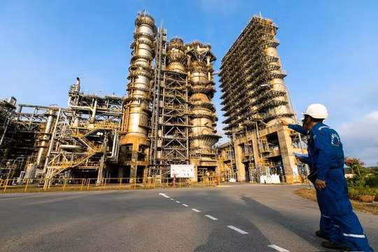 Thúc đẩy vận chuyển xăng dầu qua eo biển Hormuz, bảo đảm nguồn cung dầu thô cho lọc hóa dầu Nghi Sơn