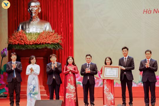 MEDLATEC đón Huân chương Lao động hạng Nhì, dấu mốc 30 năm vươn mình của hệ thống y tế tư nhân