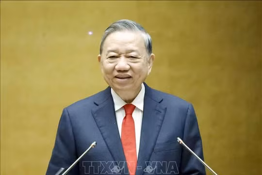 Tổng Bí thư Tô Lâm phát biểu chỉ đạo Hội nghị toàn quốc triển khai thực hiện Nghị quyết 79-NQ/TW và Nghị quyết 80-NQ/TW