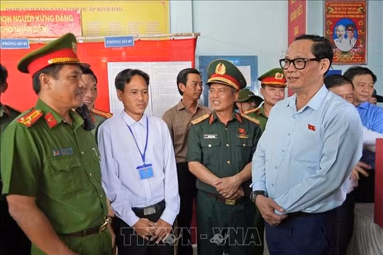 Kiểm tra công tác chuẩn bị bầu cử tại Đất Mũi