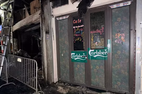 Hà Nội: Cháy quán cafe 'hát cho nhau nghe'