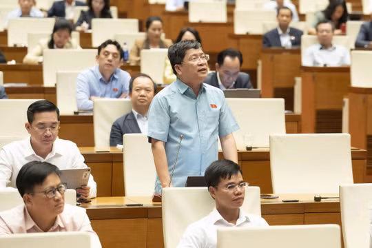 Đề xuất giảm thuế đối với xăng, dầu: Gỡ khó trực tiếp cho người dân, doanh nghiệp