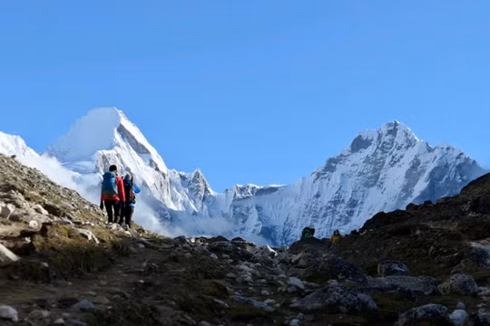 Nepal xử lý nạn lừa đảo bảo hiểm trực thăng cứu hộ đỉnh Everest