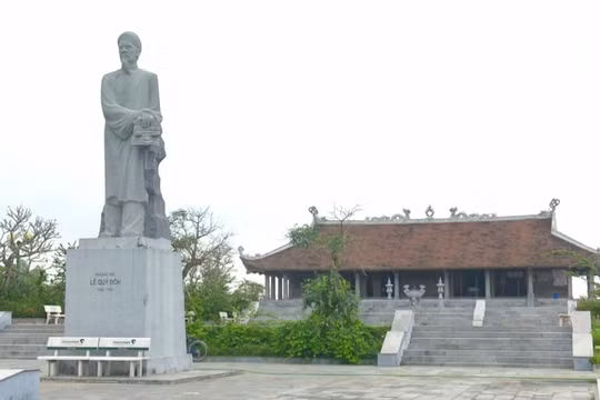 Tổ chức kỷ niệm 300 năm ngày sinh danh nhân Lê Quý Đôn quy mô cấp quốc gia