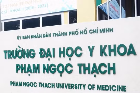 Học phí Y khoa lên 81 triệu đồng một năm, trường nói vẫn chưa 'tính đủ'