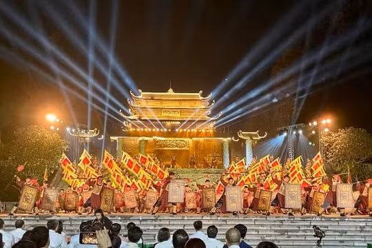 Ninh Bình: Hơn 2.500 diễn viên tái hiện lịch sử tại Lễ hội Đàn Kính Thiên 2026