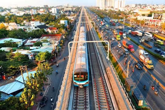 TP.HCM có thể đạt tăng trưởng hai con số nếu đổi mới mô hình phát triển