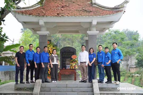 Hội Nhà báo Việt Nam tổ chức chương trình "Về nguồn" tại Thái Nguyên: Tiếp bước bản hùng ca báo chí cách mạng