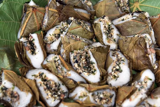 Từ đặc sản thành 'cơn ác mộng', nhiều người nhập viện vì bánh trứng kiến