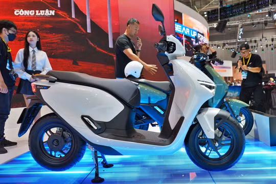 Xe máy điện Honda CUV e: bất ngờ chốt giá 45 triệu, có thể đổi pin