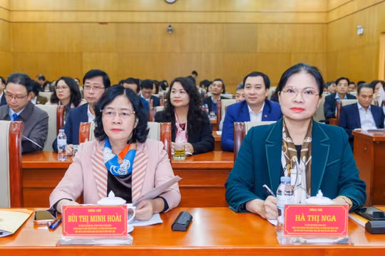 Giới thiệu Ủy viên Bộ Chính trị Bùi Thị Minh Hoài ứng cử Đại biểu Quốc hội