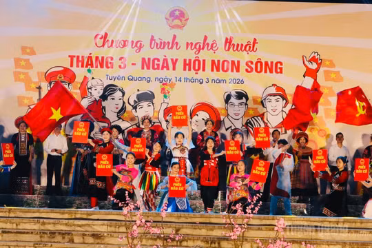 Nhiều hoạt động văn hóa, nghệ thuật 'Ngày hội non sông' trên khắp cả nước