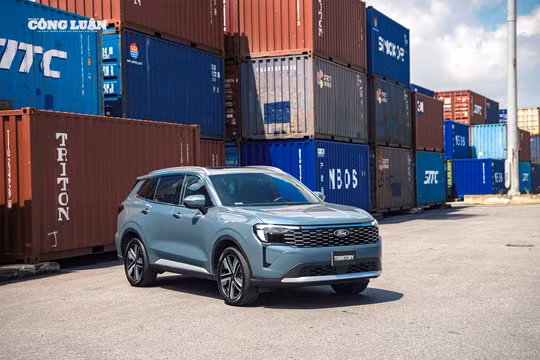 Khách Việt mua ô tô Ford nhiều kỷ lục trong năm 2025