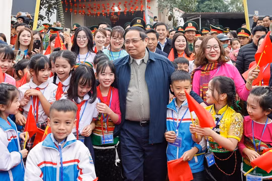 Thủ tướng Phạm Minh Chính: Chăm lo Tết chu đáo cho nhân dân với tinh thần 'không để ai bị bỏ lại phía sau'