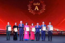 Vinh danh những 'ngòi bút' xây dựng Đảng tại Lễ trao Giải Búa liềm vàng lần thứ X