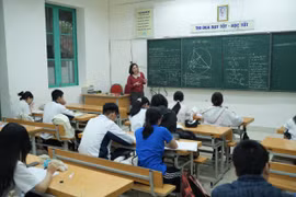 “Tiết 0” vào guồng: Học sinh Hà Nội tăng tốc ôn thi lớp 10