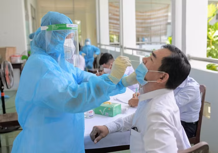 Sáng 31/5, thông tin từ lãnh đạo Sở Y tế tỉnh Trà Vinh cho biết vừa ghi nhận trường hợp nghi dương tính với SARS-CoV-2. Ảnh: minh họa
