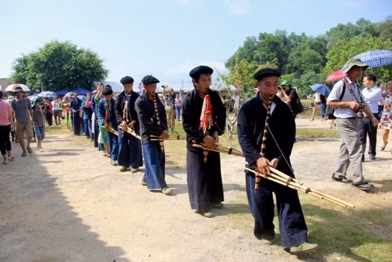 trai nghiem van hoa truyen thong dan toc mong tai ha noi hinh 2