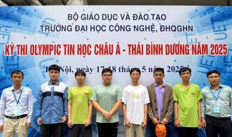 z6649073997445_508772a0cd8c1172533512ddf1ddc676.jpg