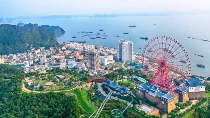 Các hệ sinh thái du lịch đáp ứng mọi nhu cầu của khách du lịch chính là xu thế của tương lai. (Ảnh: Tổ hợp Sun World Halong Complex)