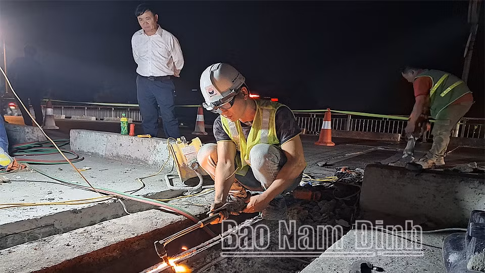 nam dinh sua chua cau do quan de dam bao an toan giao thong hinh 1