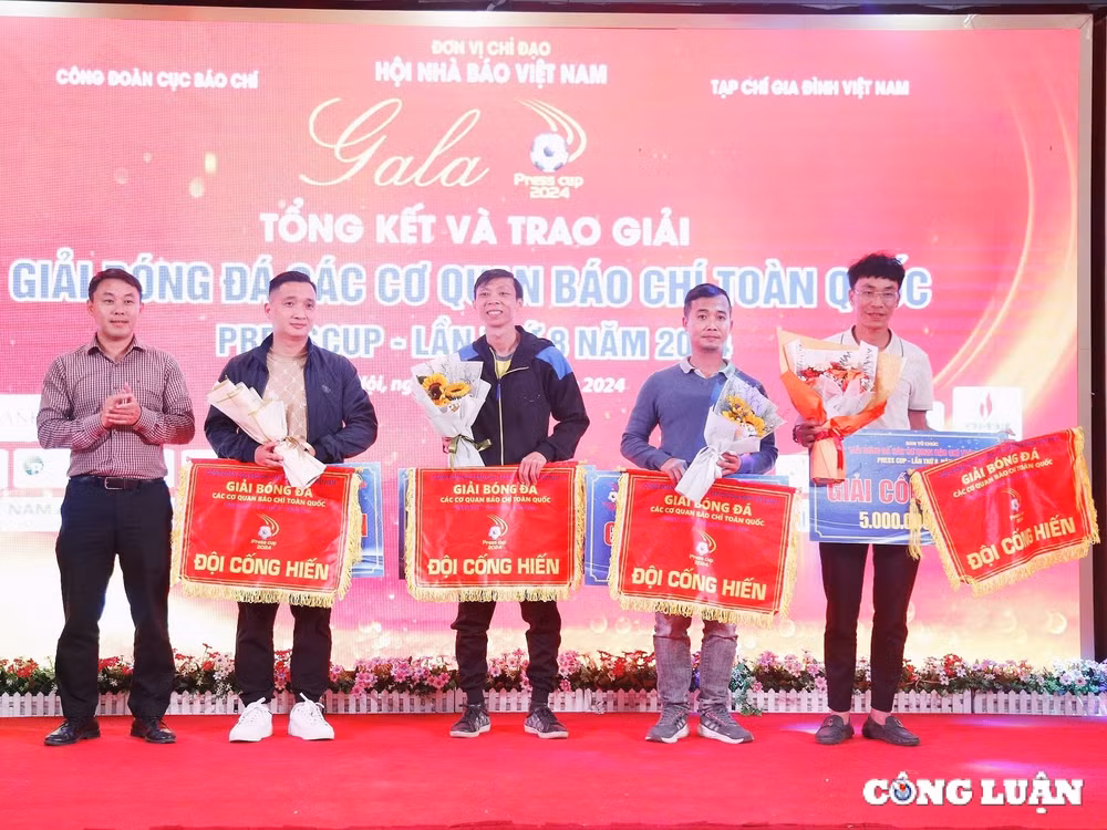 giai bong da cac co quan bao chi toan quoc press cup co suc lan toa manh me trong cong dong hinh 4