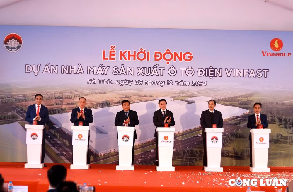 khoi dong du an nha may san xuat o to dien vinfast ha tinh hinh 1