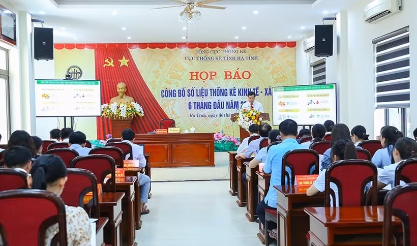 Toàn cảnh buổi họp báo